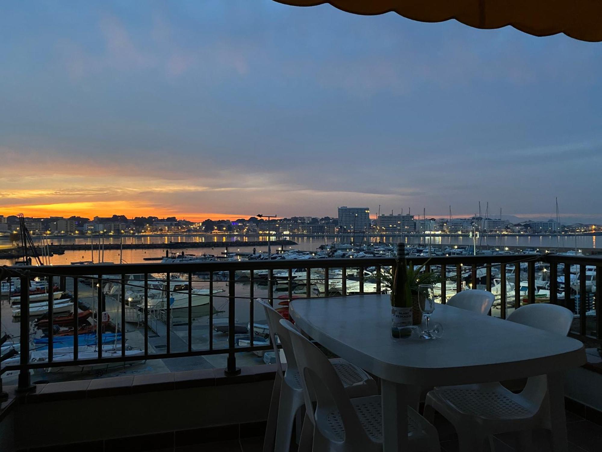 Precioso Apartamento En Primera Linea De Mar L' Escala 외부 사진